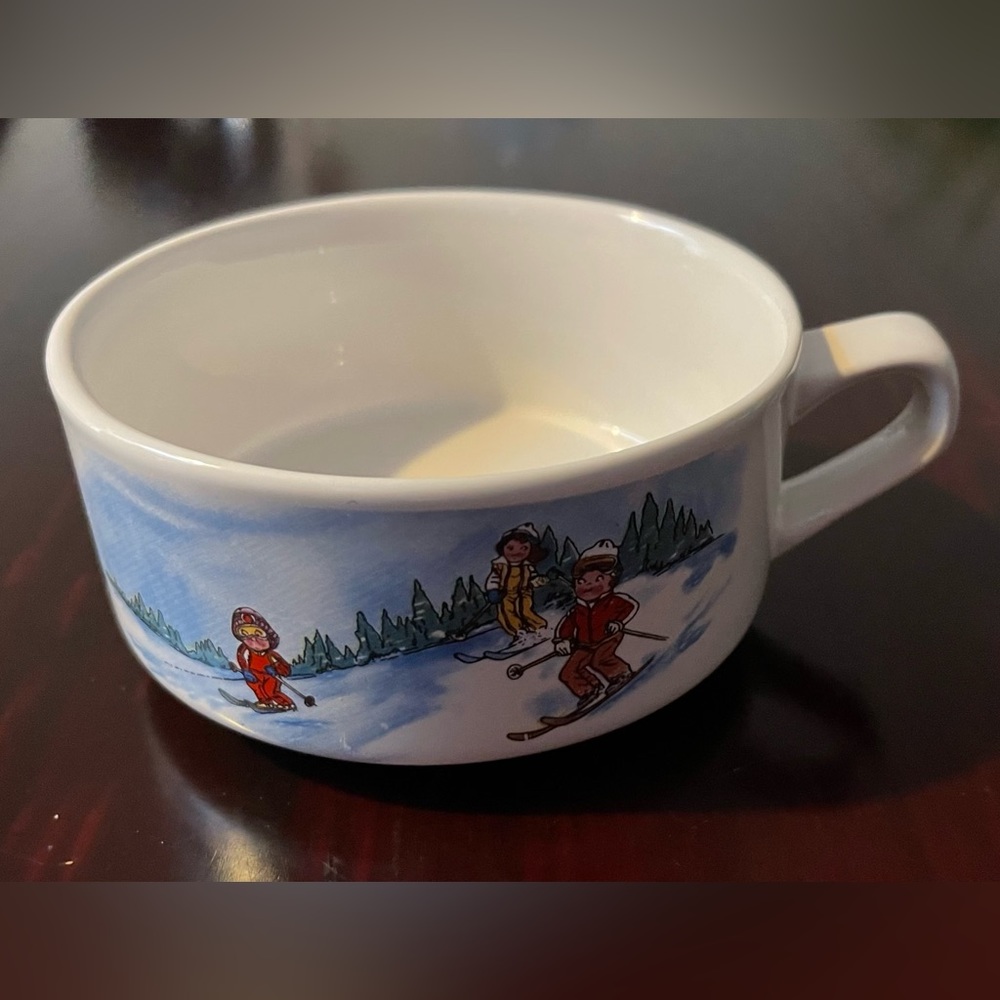 Campbell’s Soup Handled Soup Bowl Skiers